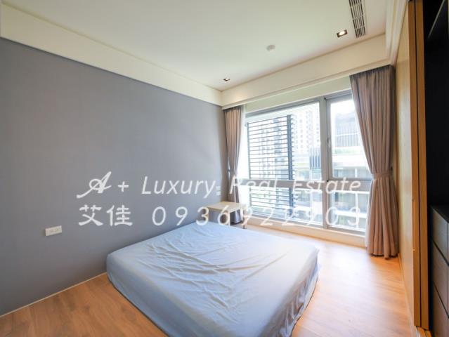 信義亞緻