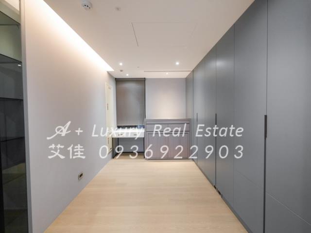 首泰信義